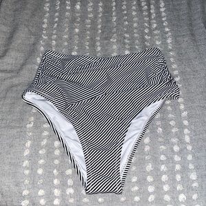 Cupshe XS Bikini Bottoms